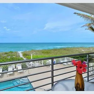 https://the-beach-on-longboat-key.hotelstampa.org