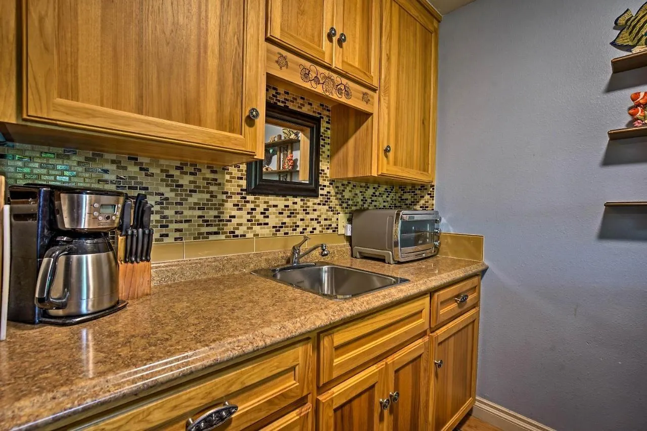 Kailua Studio With Pool Access And Garden Views! 0*, Kailua-Kona